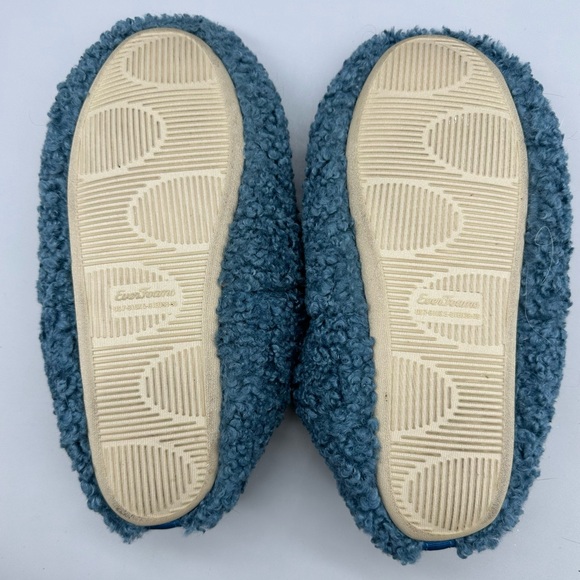 EverFoams Women's Shearling Memory Foam Full Slippers - Picture 3 of 6